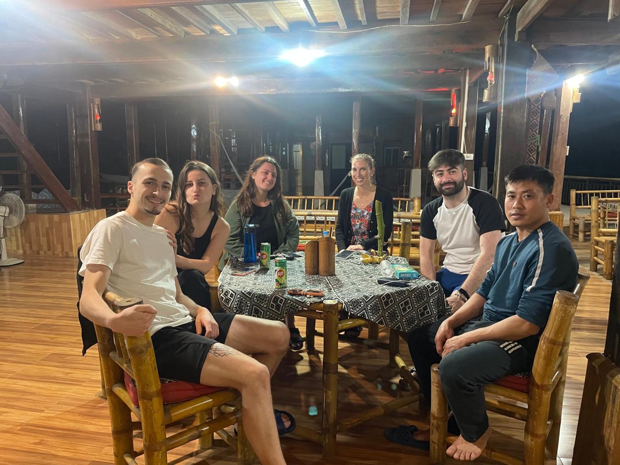 Truong Huy Homestay ماي تشاو المظهر الخارجي الصورة
